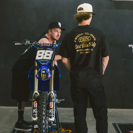 Navy Gold Nugget Tee mit großem Rückenprint „2 Wheels Till Death“, kurzärmelig