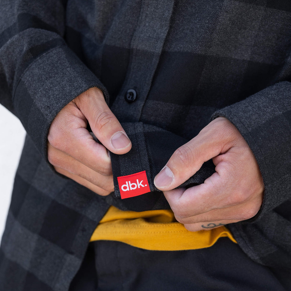 Red Label Flannel - Charcoal